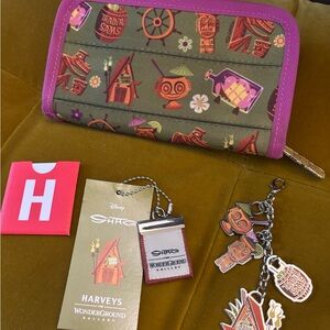 Disney Parks Harveys Shag Trader Sam’s Tiki Bar Seatbelt Wallet Zip Clutch